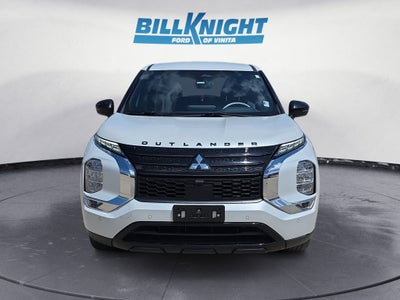 2023 Mitsubishi Outlander SE