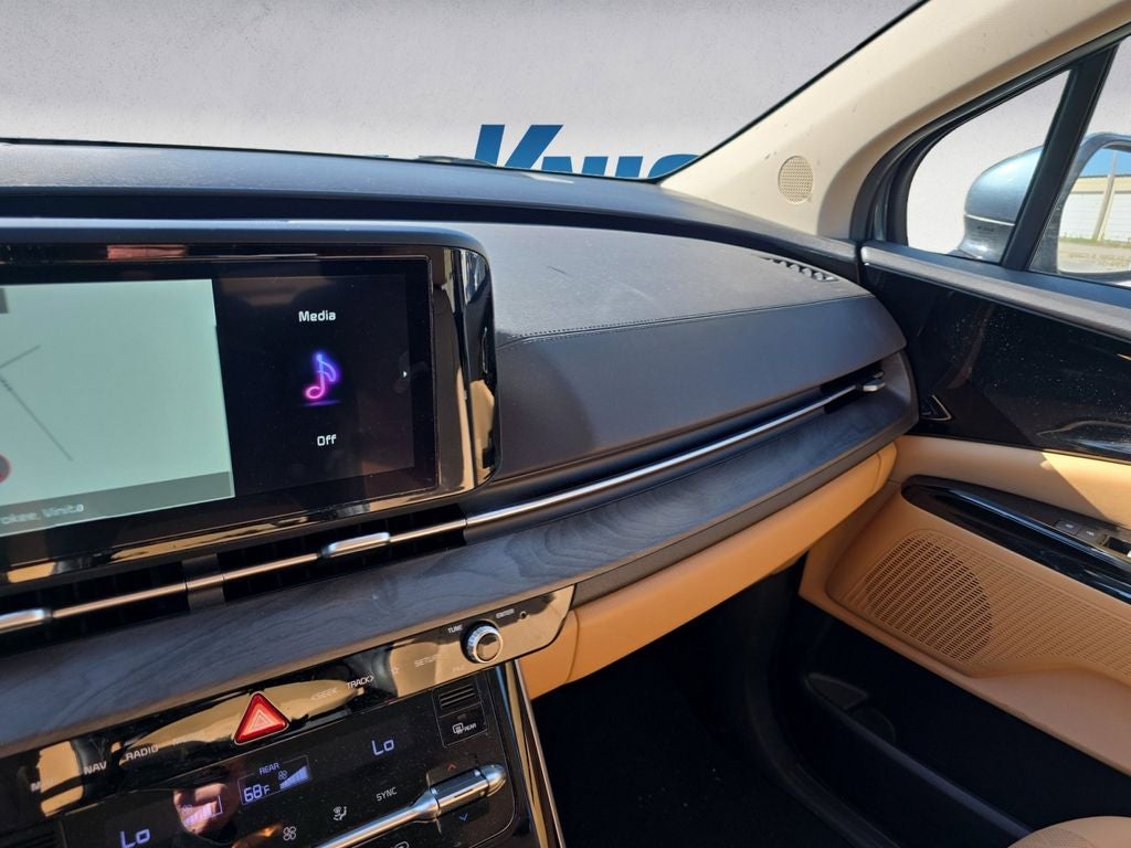 2024 Kia Carnival EX