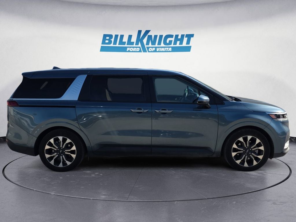 2024 Kia Carnival EX