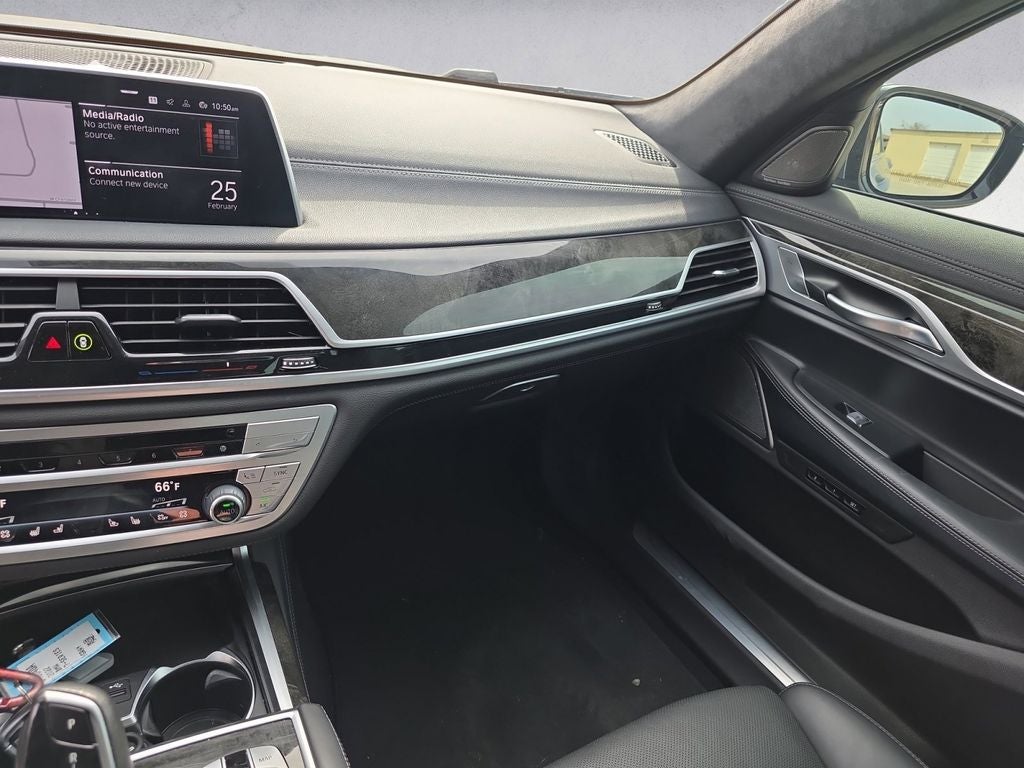 2022 BMW 7 Series 750i xDrive