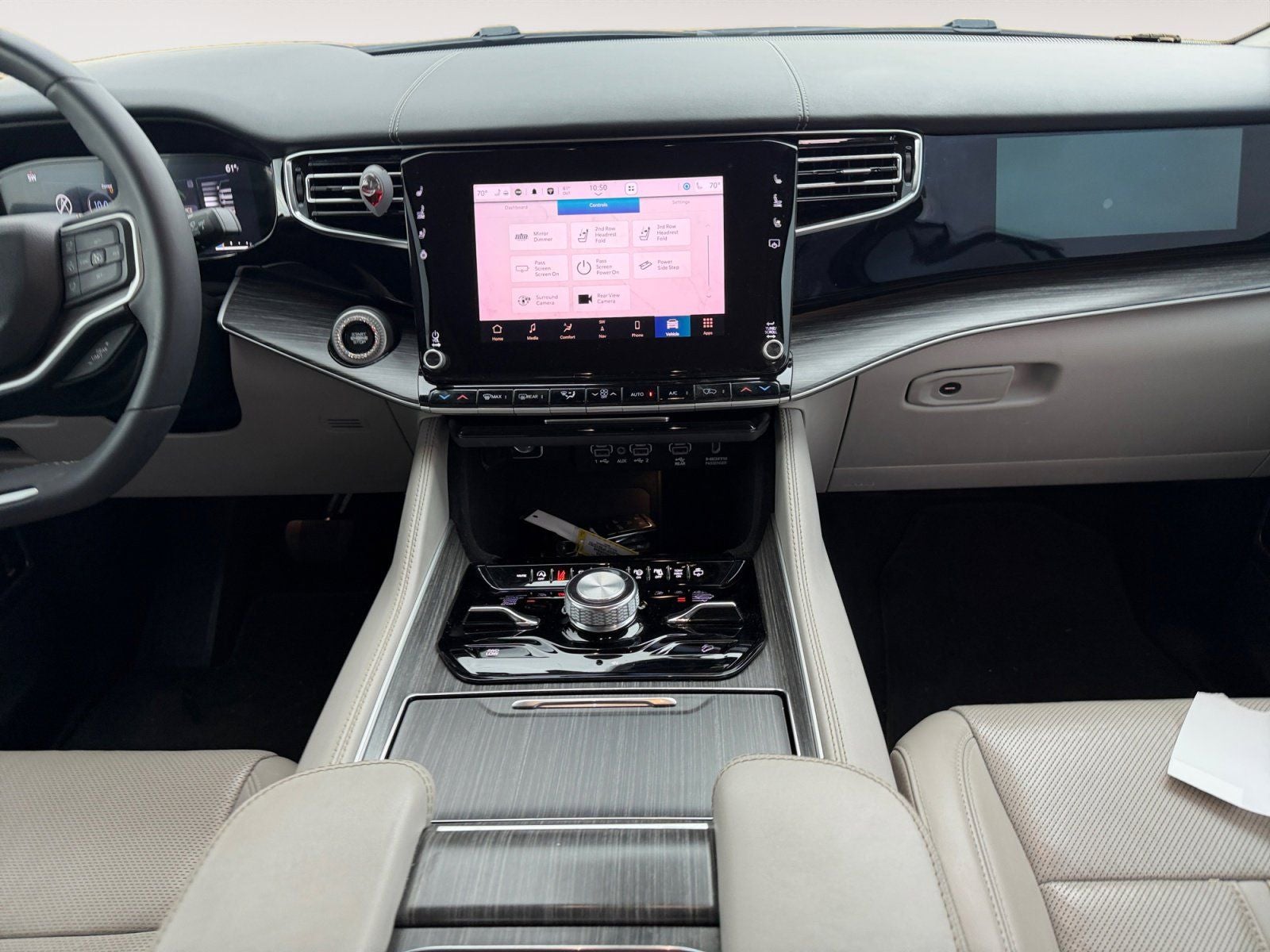 2023 Jeep Wagoneer Series III