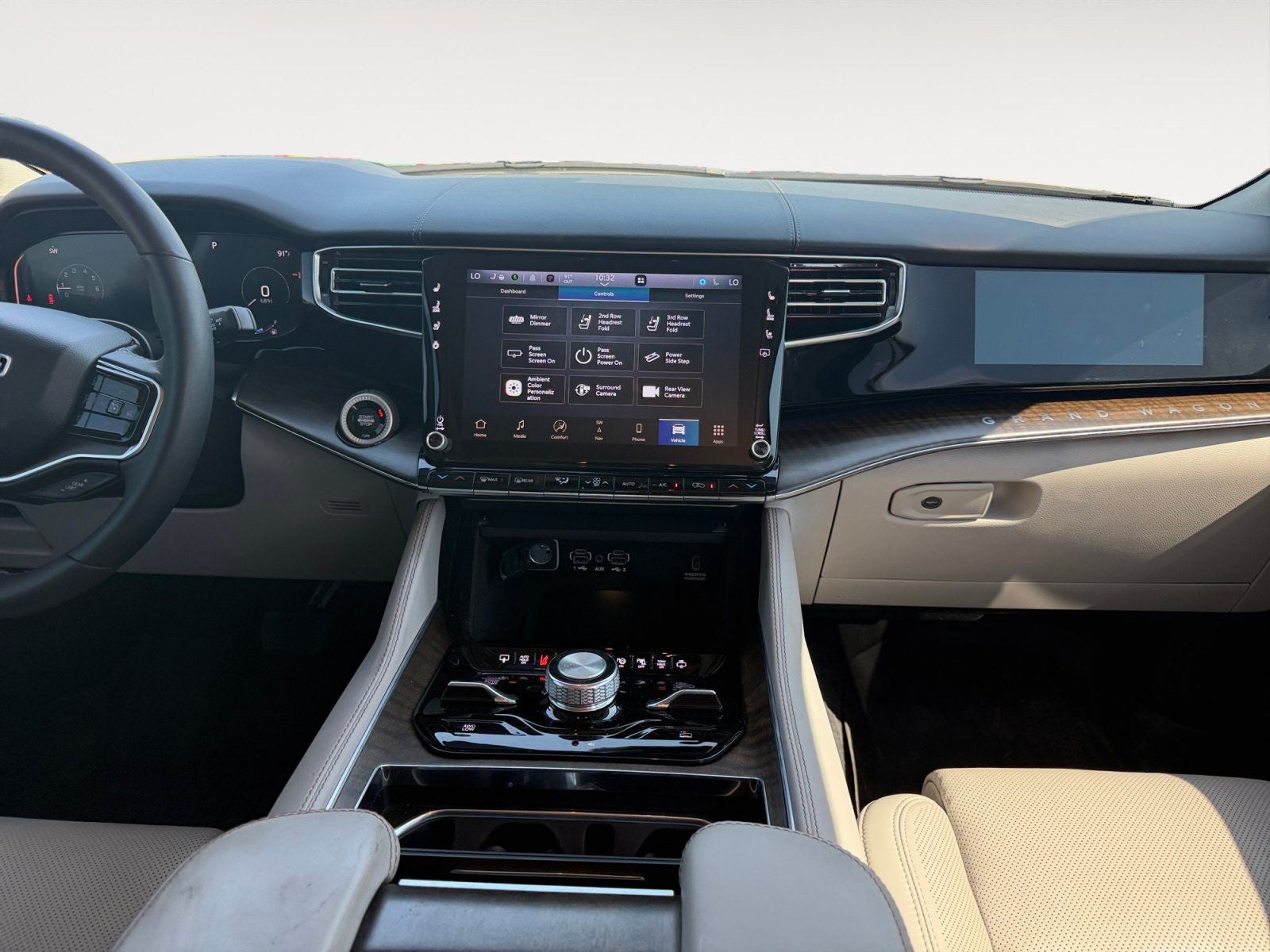 2023 Jeep Grand Wagoneer Base
