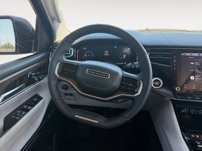 2023 Jeep Grand Wagoneer Base