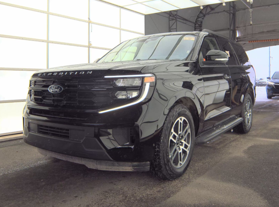 2025 Ford Expedition Active