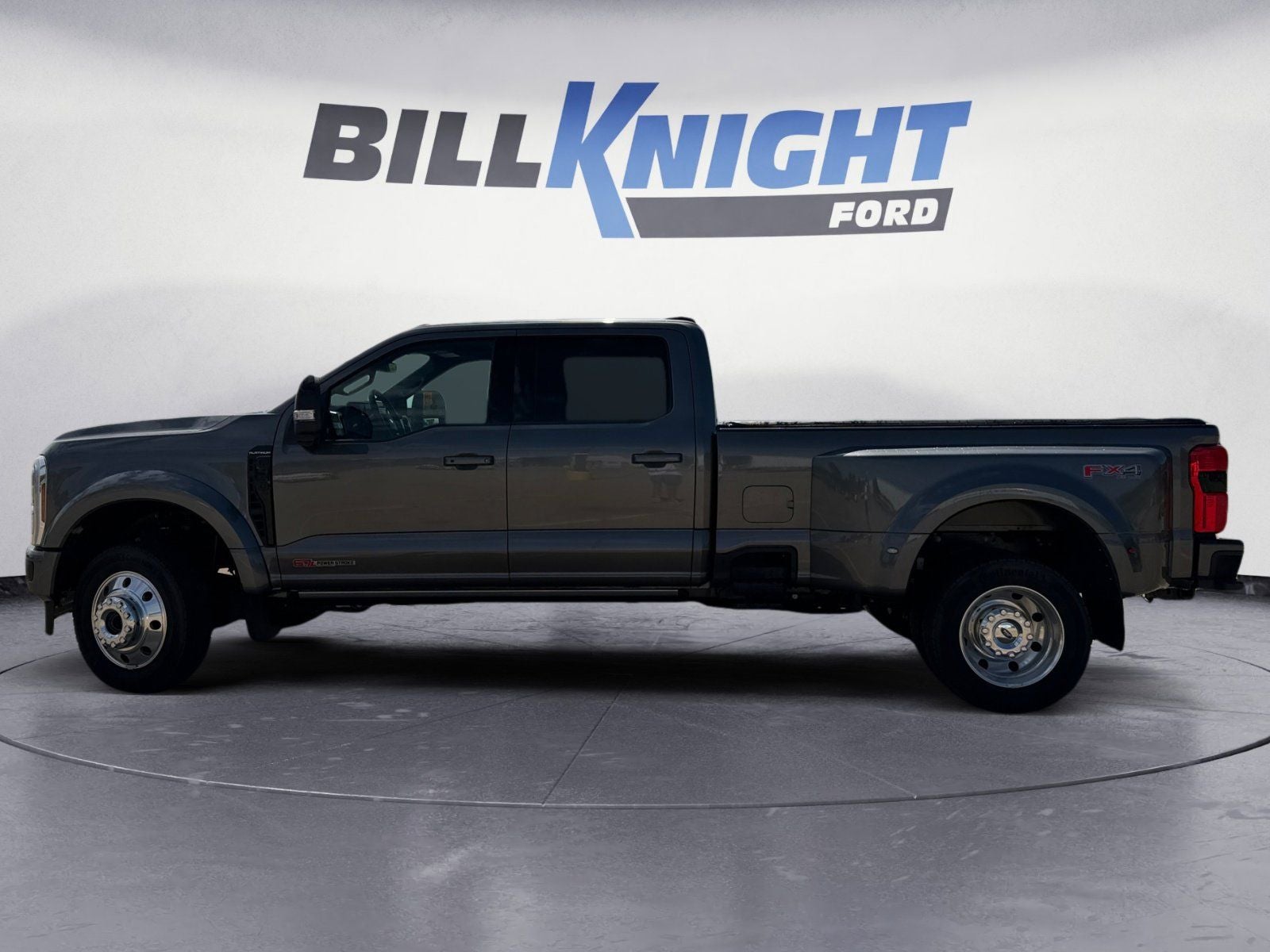 2025 Ford F-450SD Platinum DRW