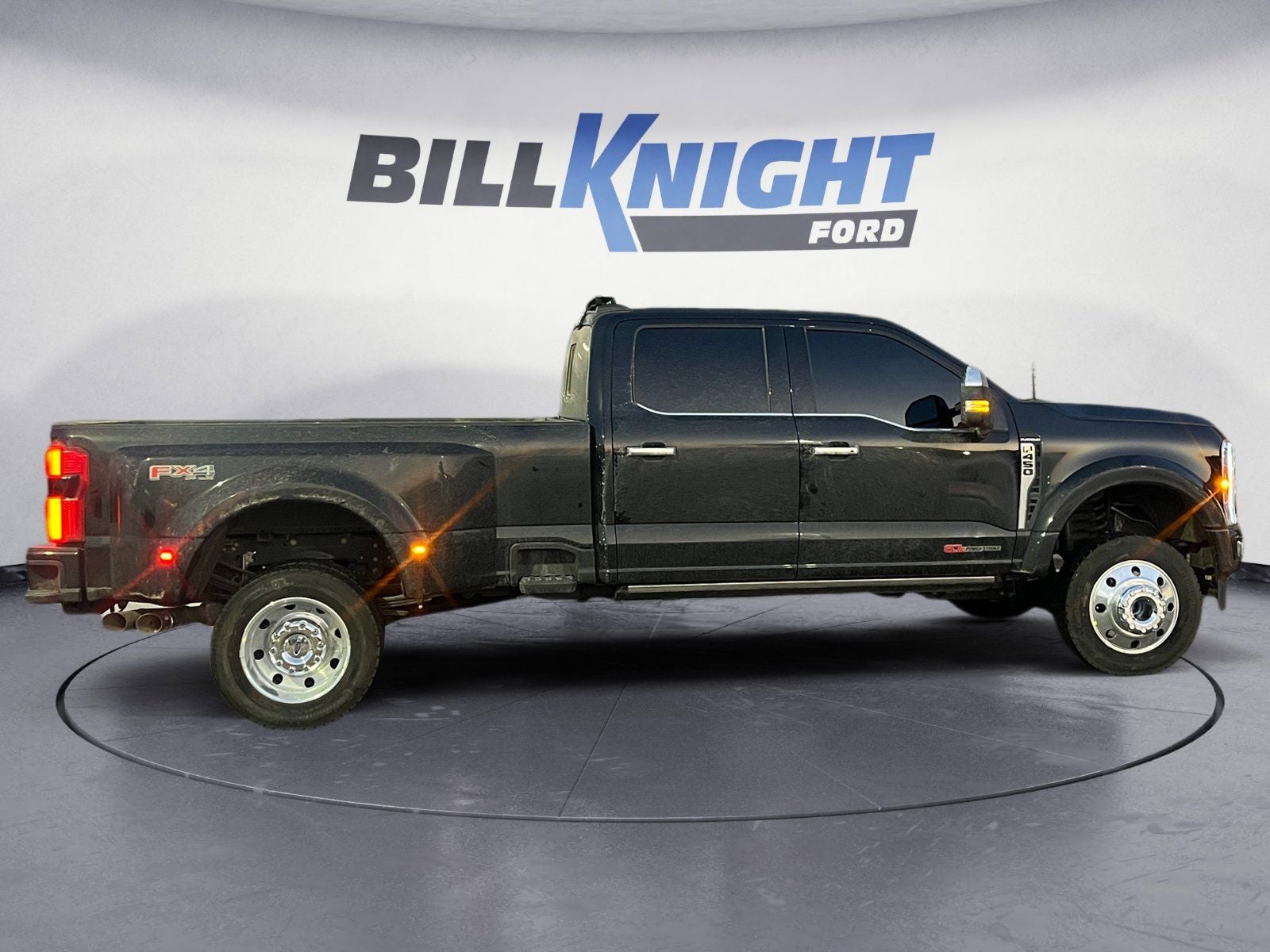 2025 Ford F-450SD Platinum DRW