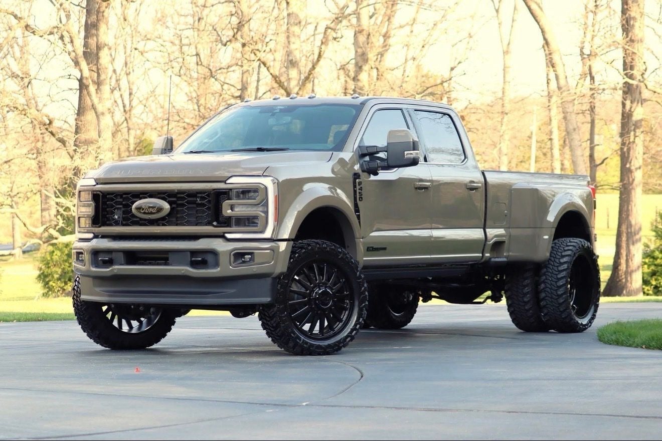 2026 Ford F-450SD Platinum DRW