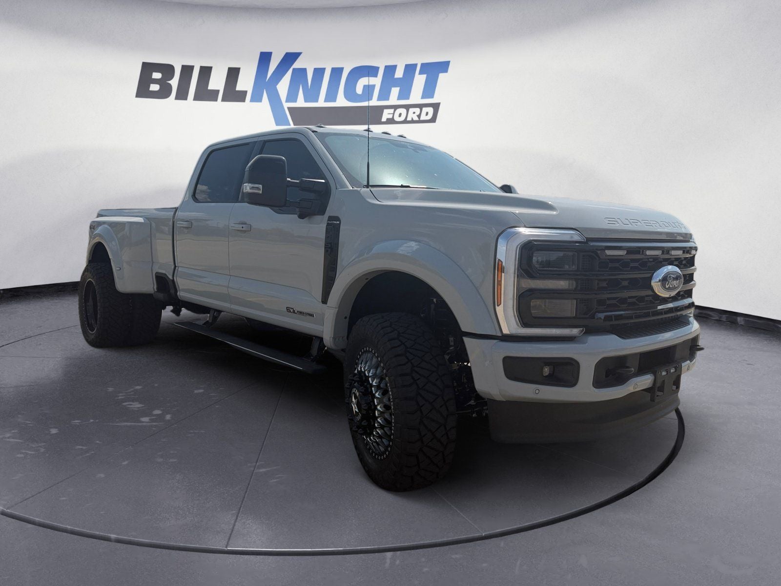 2026 Ford F-450SD Platinum DRW