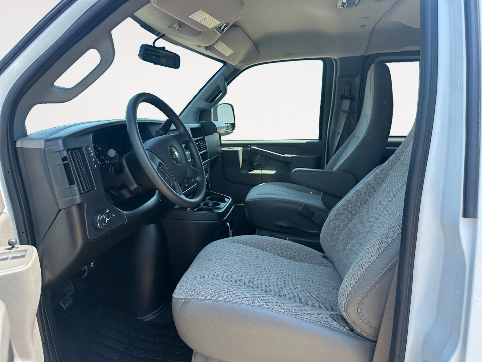 2024 Chevrolet Express 3500 LS Passenger