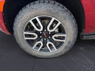 2023 GMC Yukon XL AT4