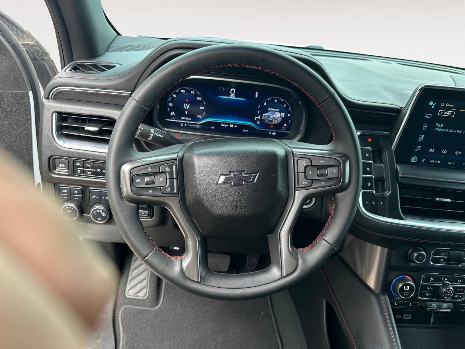 2023 Chevrolet Suburban RST