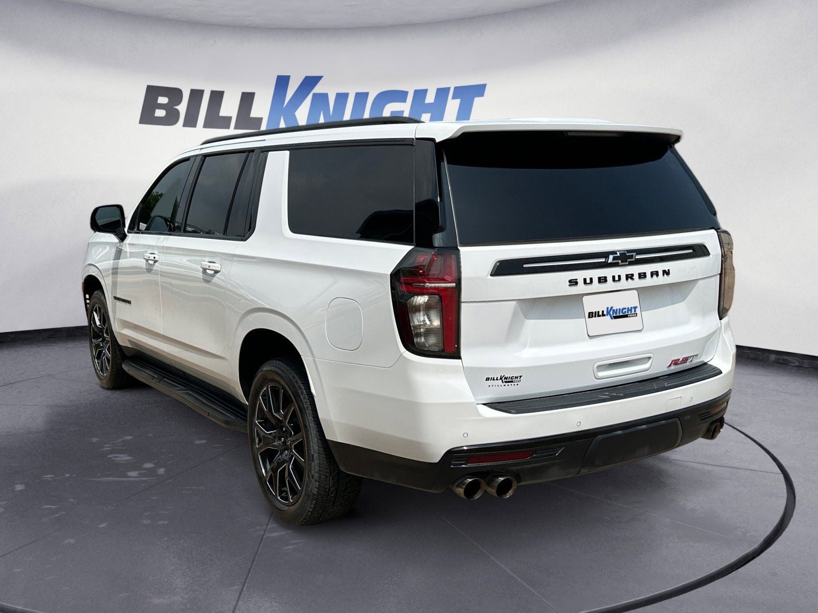 2023 Chevrolet Suburban RST