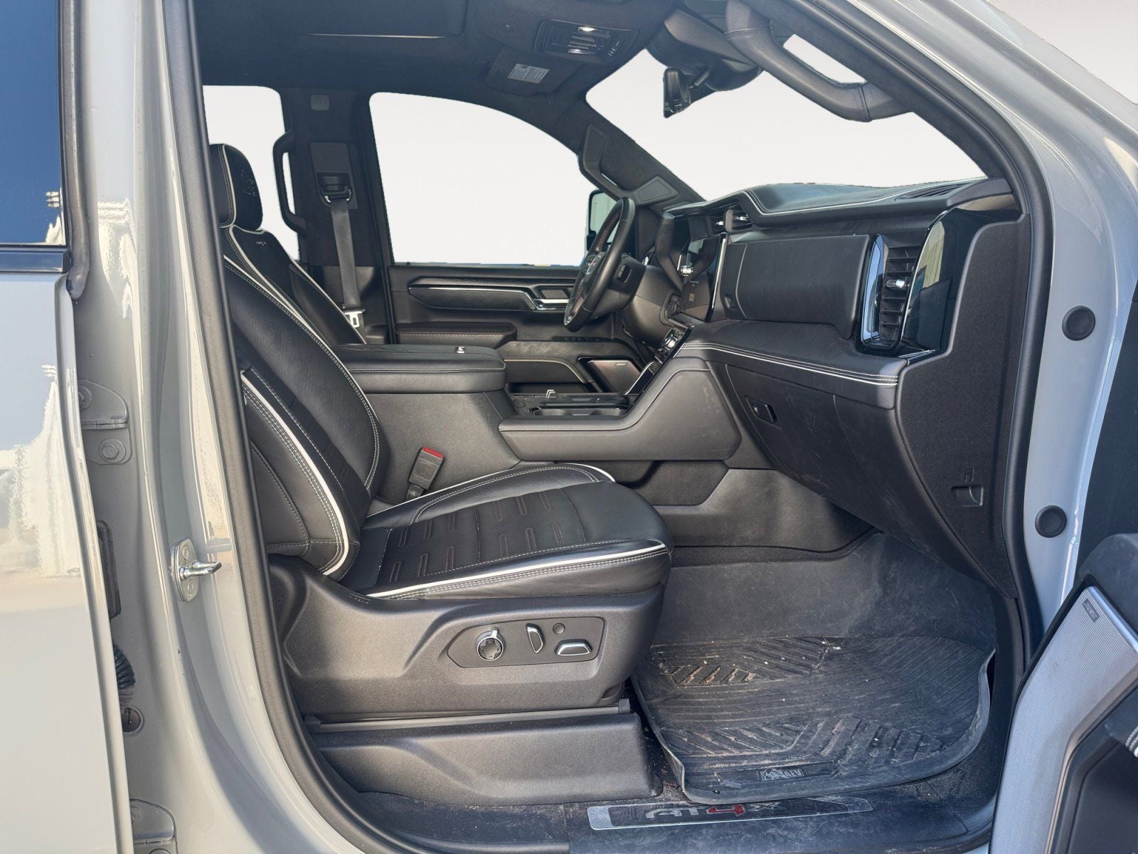 2024 GMC Sierra 2500HD AT4X