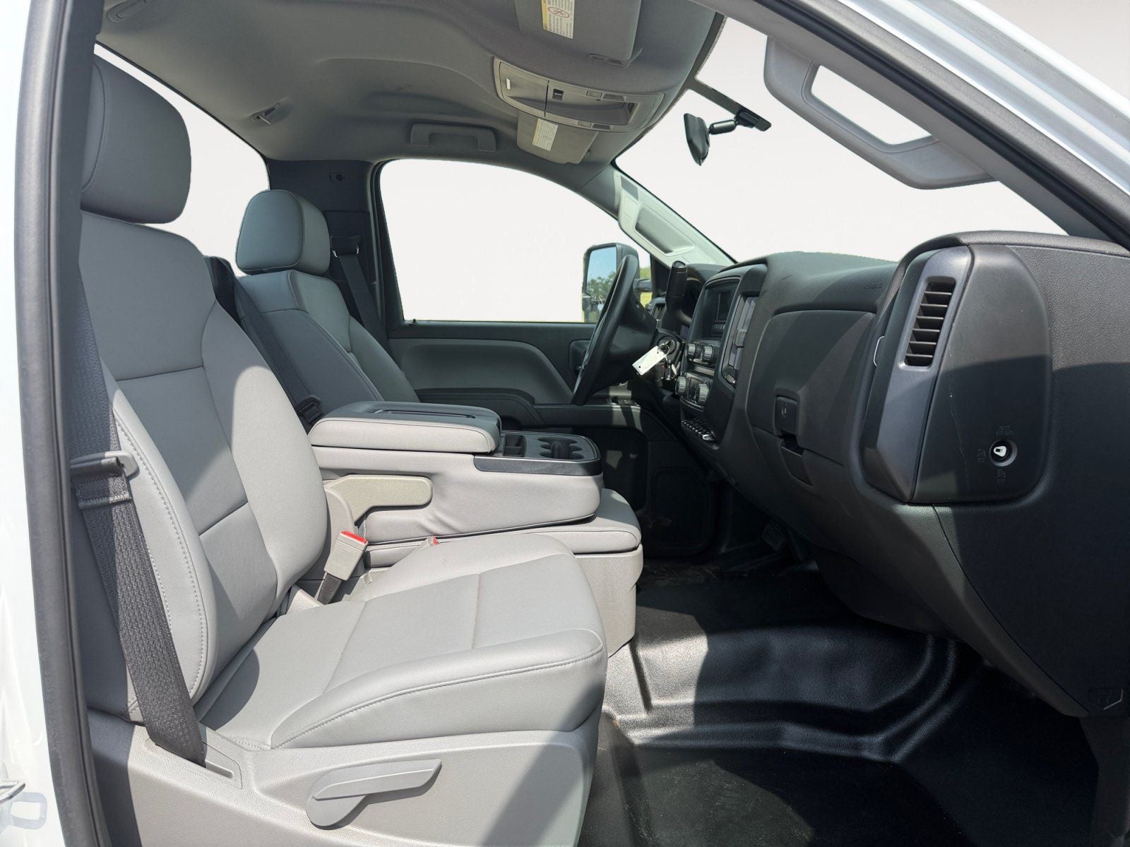 2023 Chevrolet Silverado 5500HD Work Truck