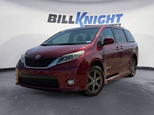 2015 Toyota Sienna SE Premium 8 Passenger