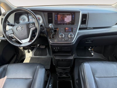 2015 Toyota Sienna SE Premium 8 Passenger
