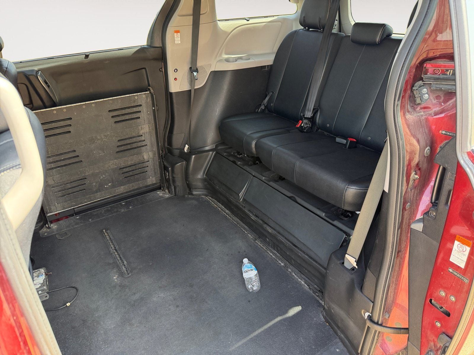 2015 Toyota Sienna SE Premium 8 Passenger