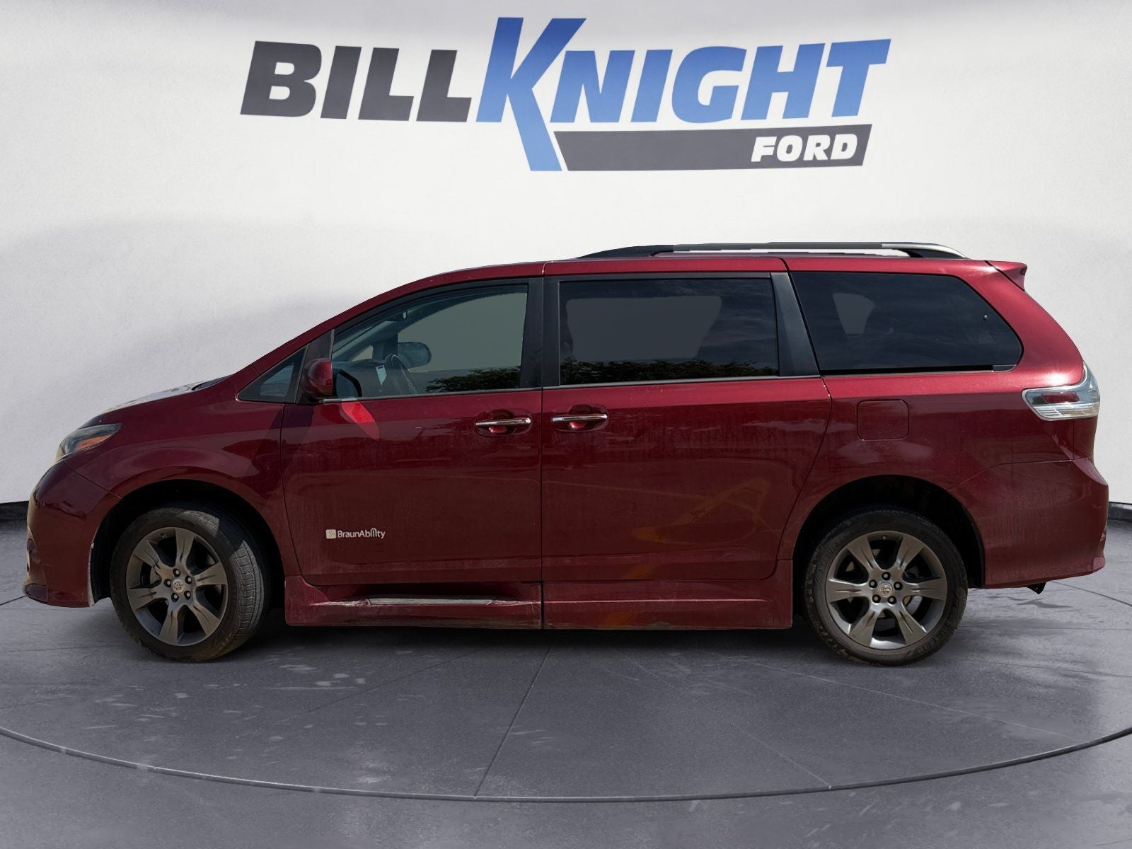 2015 Toyota Sienna SE Premium 8 Passenger