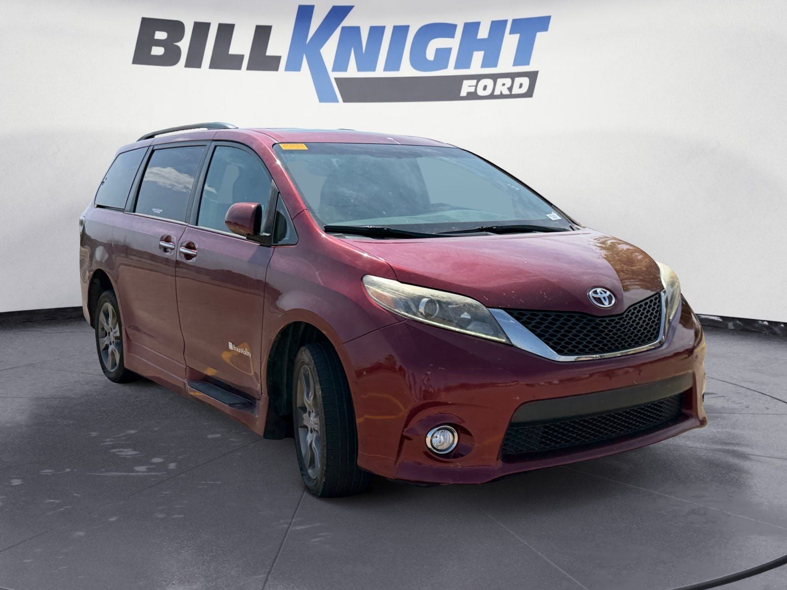 2015 Toyota Sienna SE Premium 8 Passenger