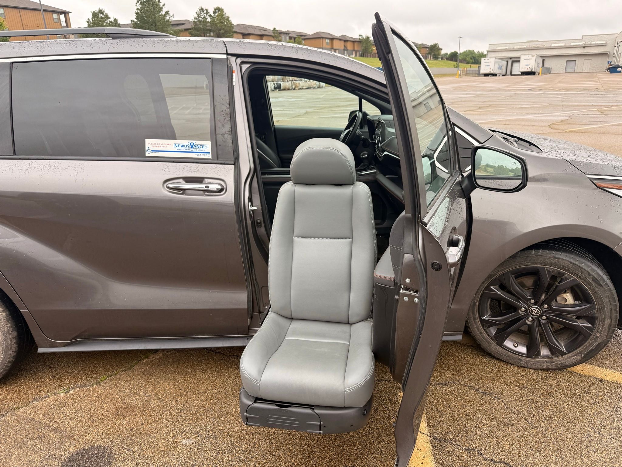 2022 Toyota Sienna XSE 7 Passenger