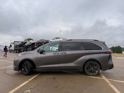 2022 Toyota Sienna XSE 7 Passenger