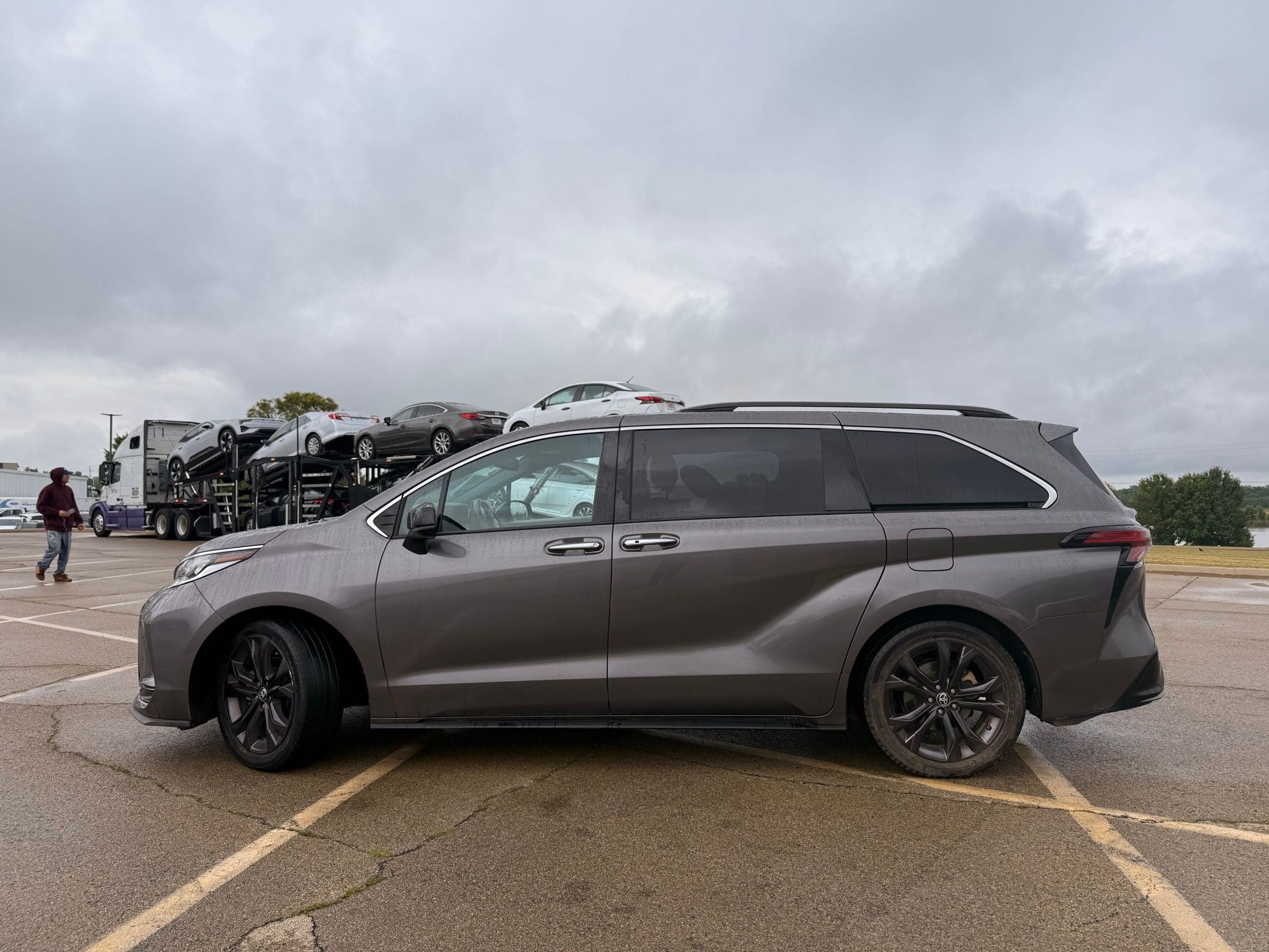 2022 Toyota Sienna XSE 7 Passenger