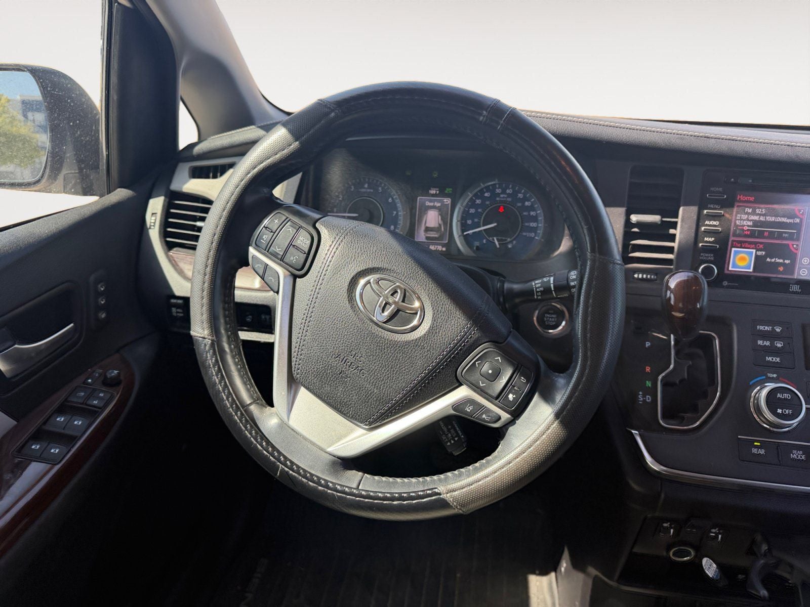2019 Toyota Sienna Limited Premium 7 Passenger