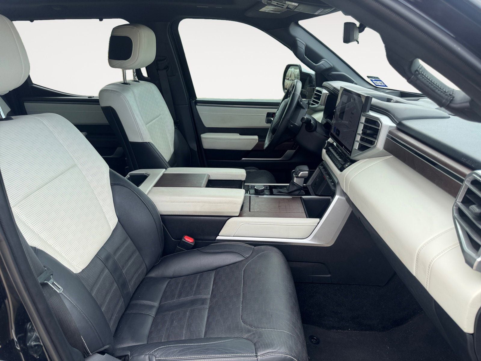 2023 Toyota Tundra Hybrid Capstone