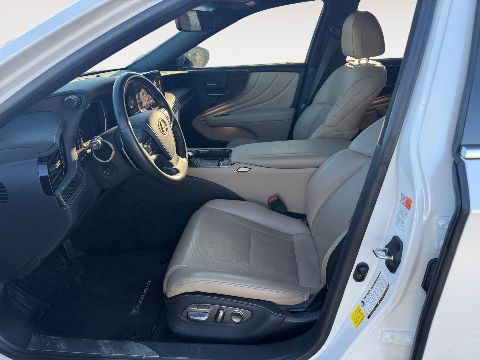 2022 Lexus LS 500 Base