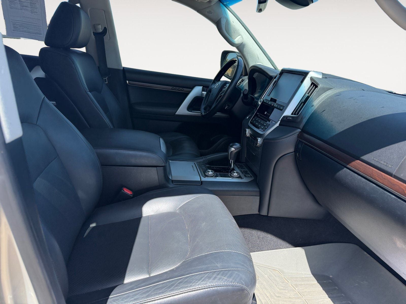 2019 Toyota Land Cruiser Base