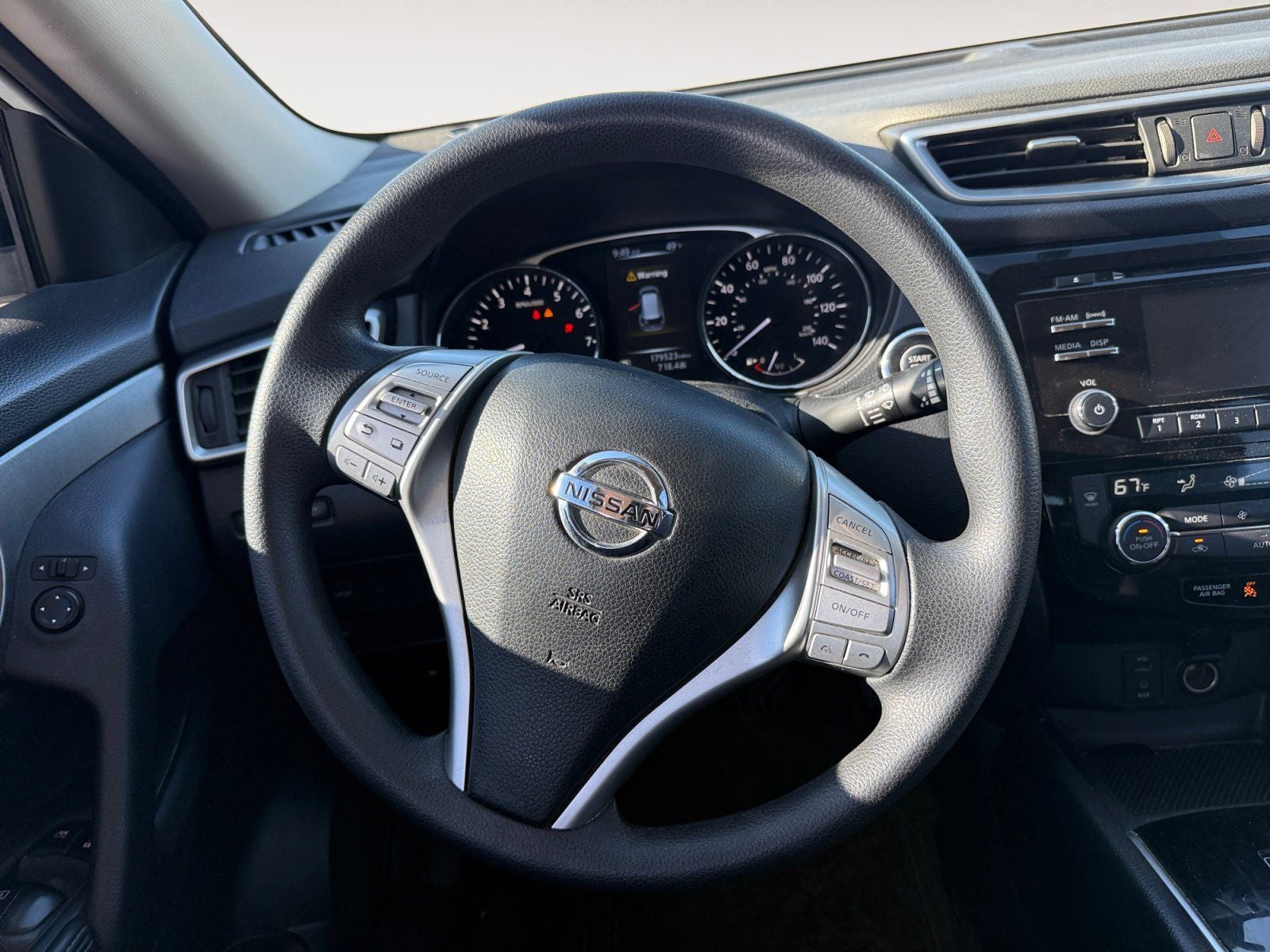 2016 Nissan Rogue SV