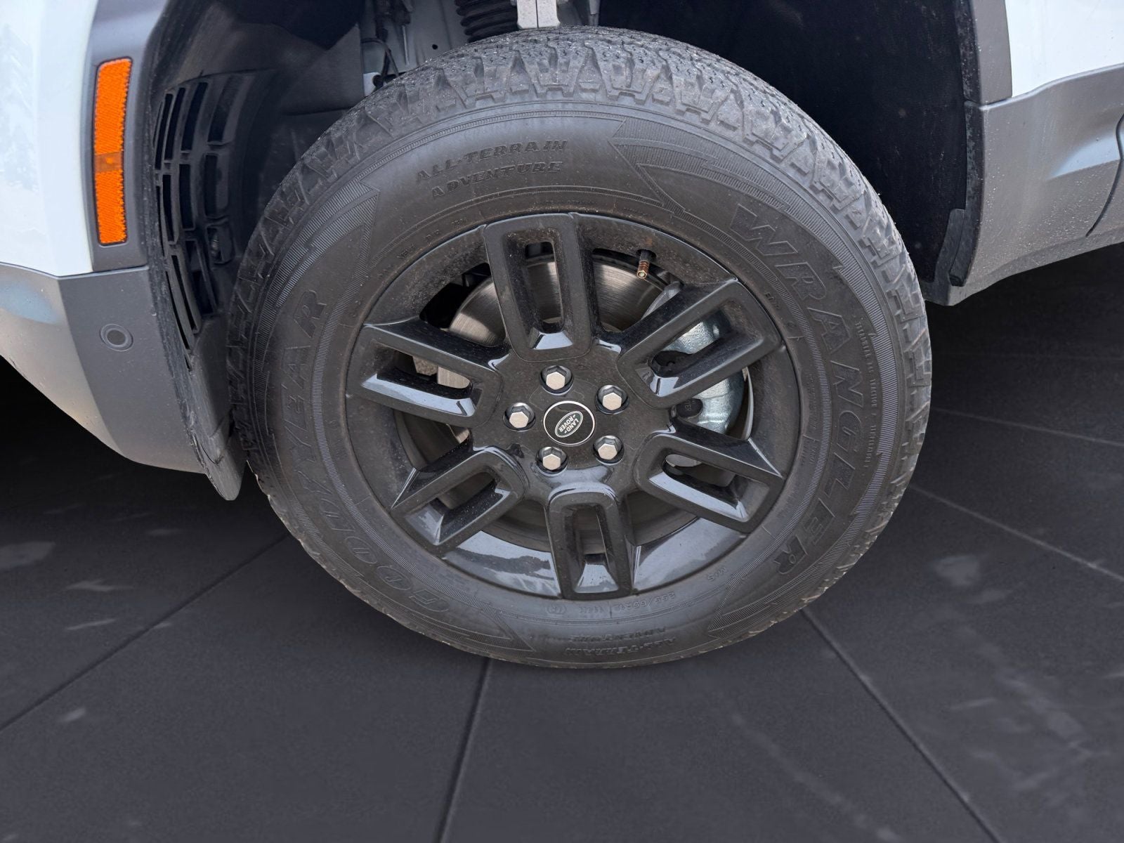 2022 Land Rover Defender 110 S