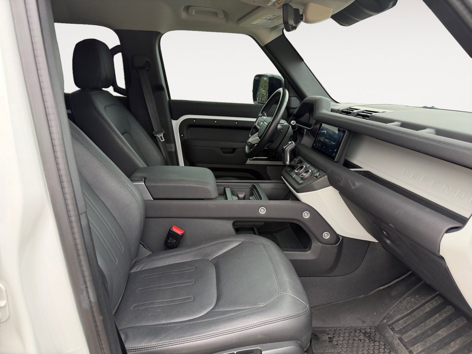 2022 Land Rover Defender 110 S