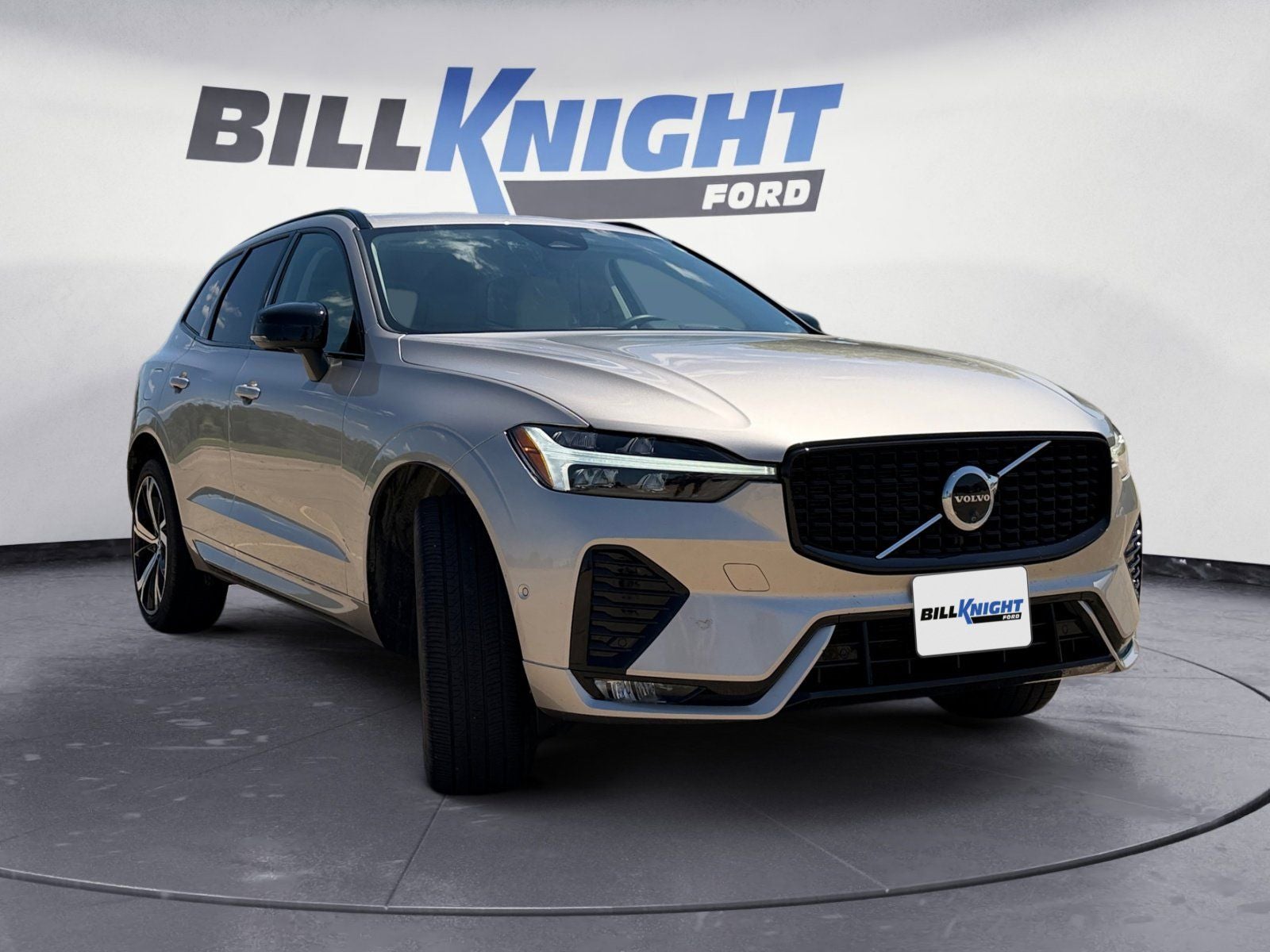 2025 Volvo XC60 B5 Ultra