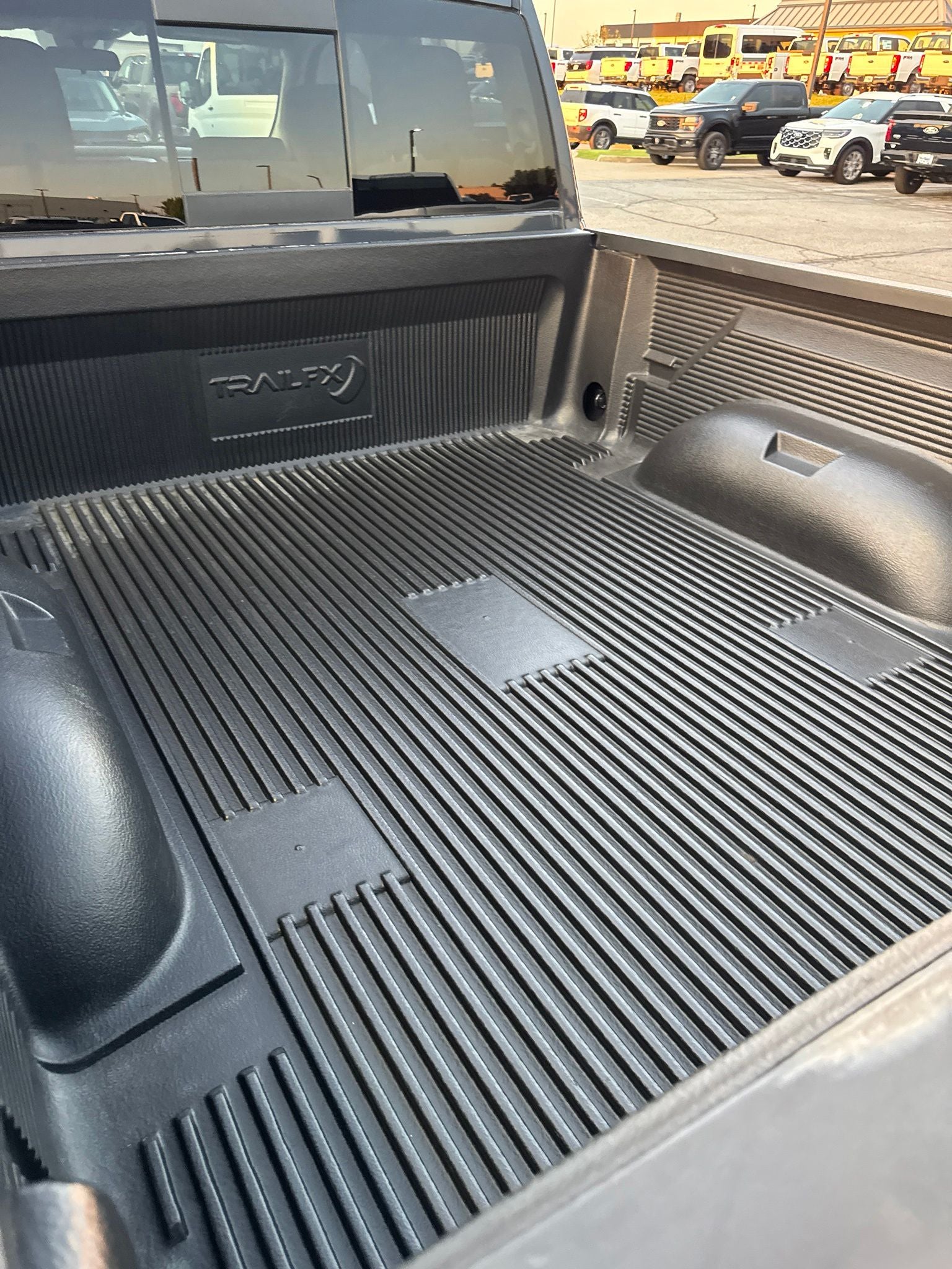 2018 RAM 1500 SLT