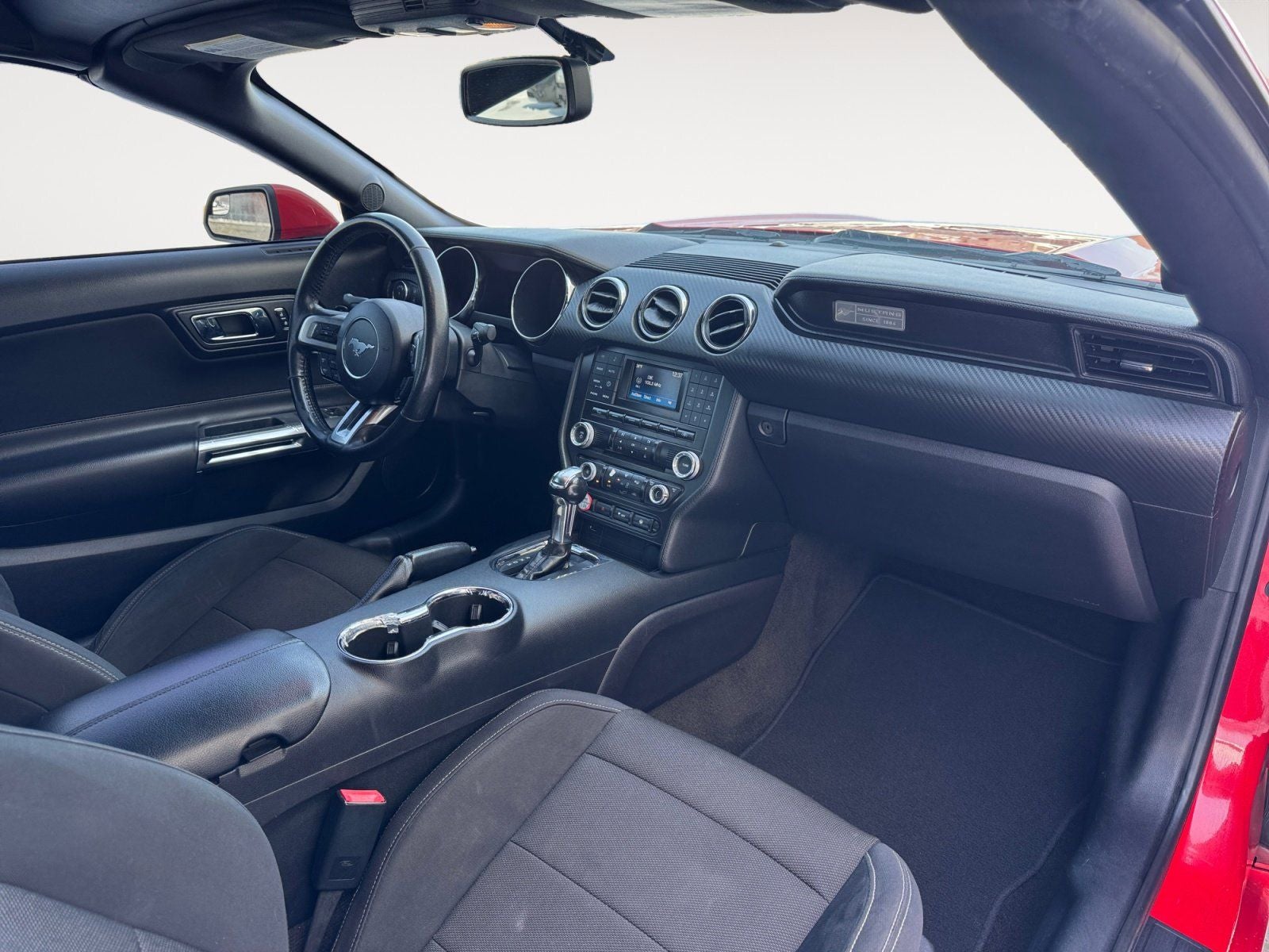 2016 Ford Mustang V6