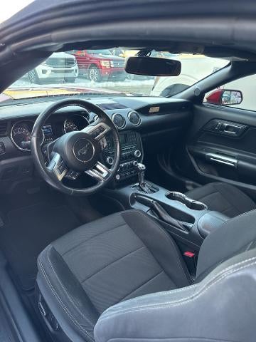 2016 Ford Mustang V6