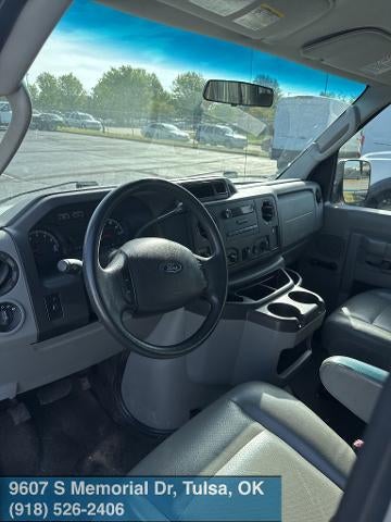 2013 Ford E-350SD XL