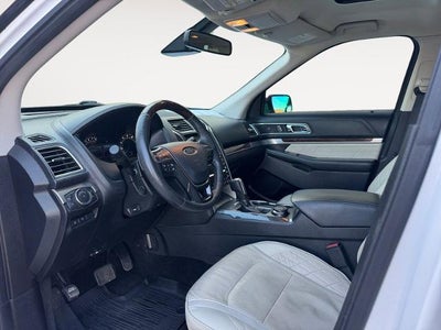 2017 Ford Explorer Platinum