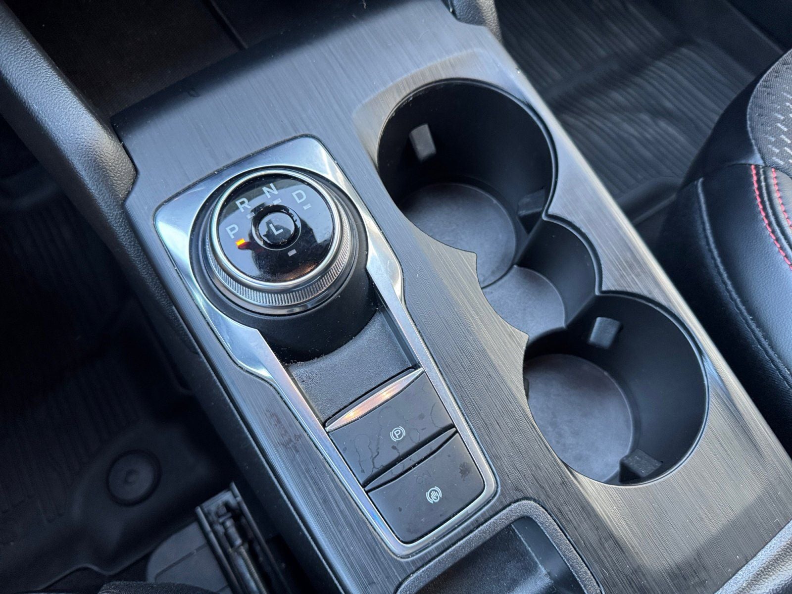 2025 Ford Escape Hybrid ST-Line