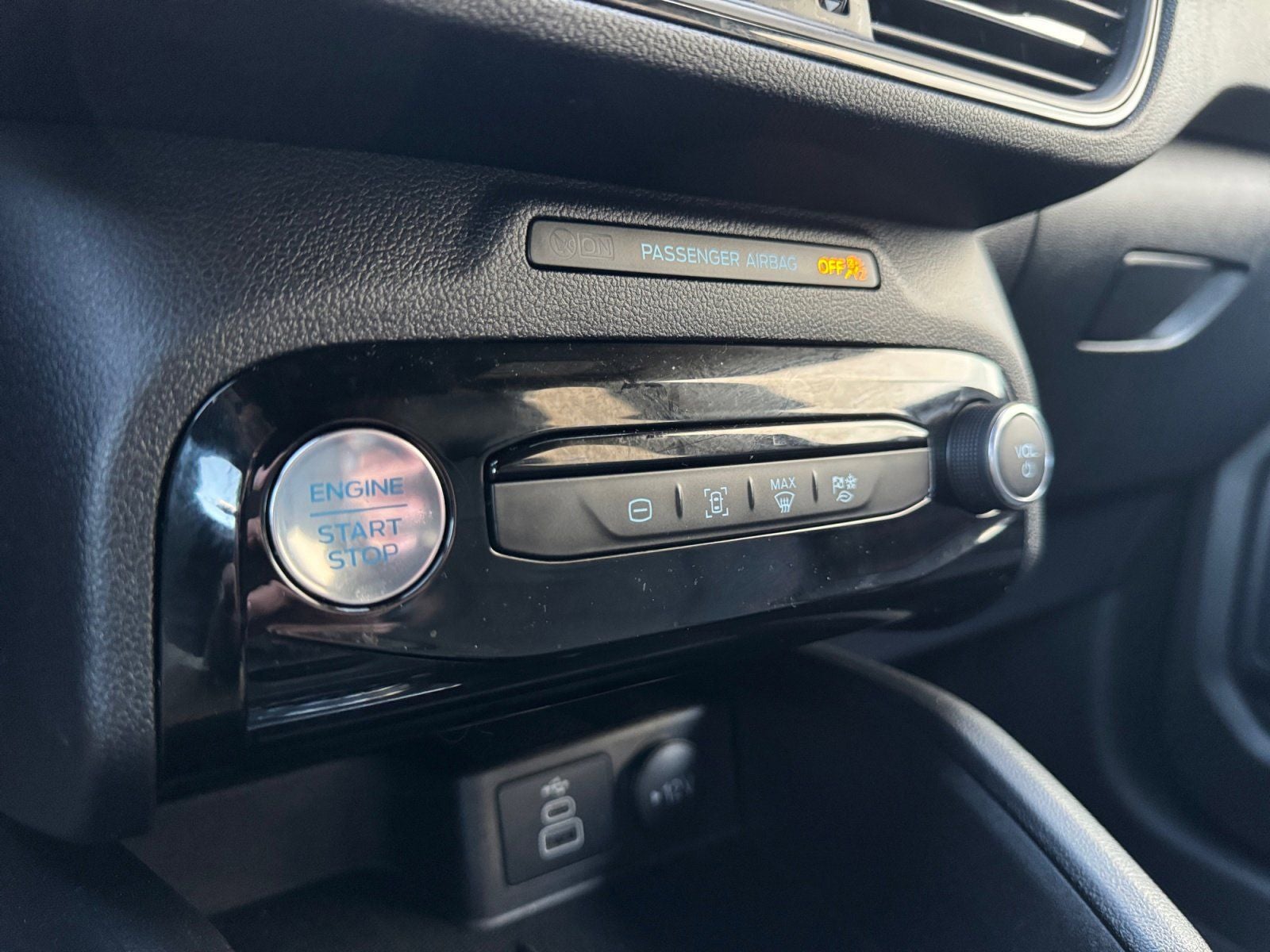 2025 Ford Escape Hybrid ST-Line