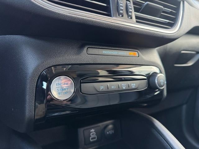 2025 Ford Escape Hybrid Platinum