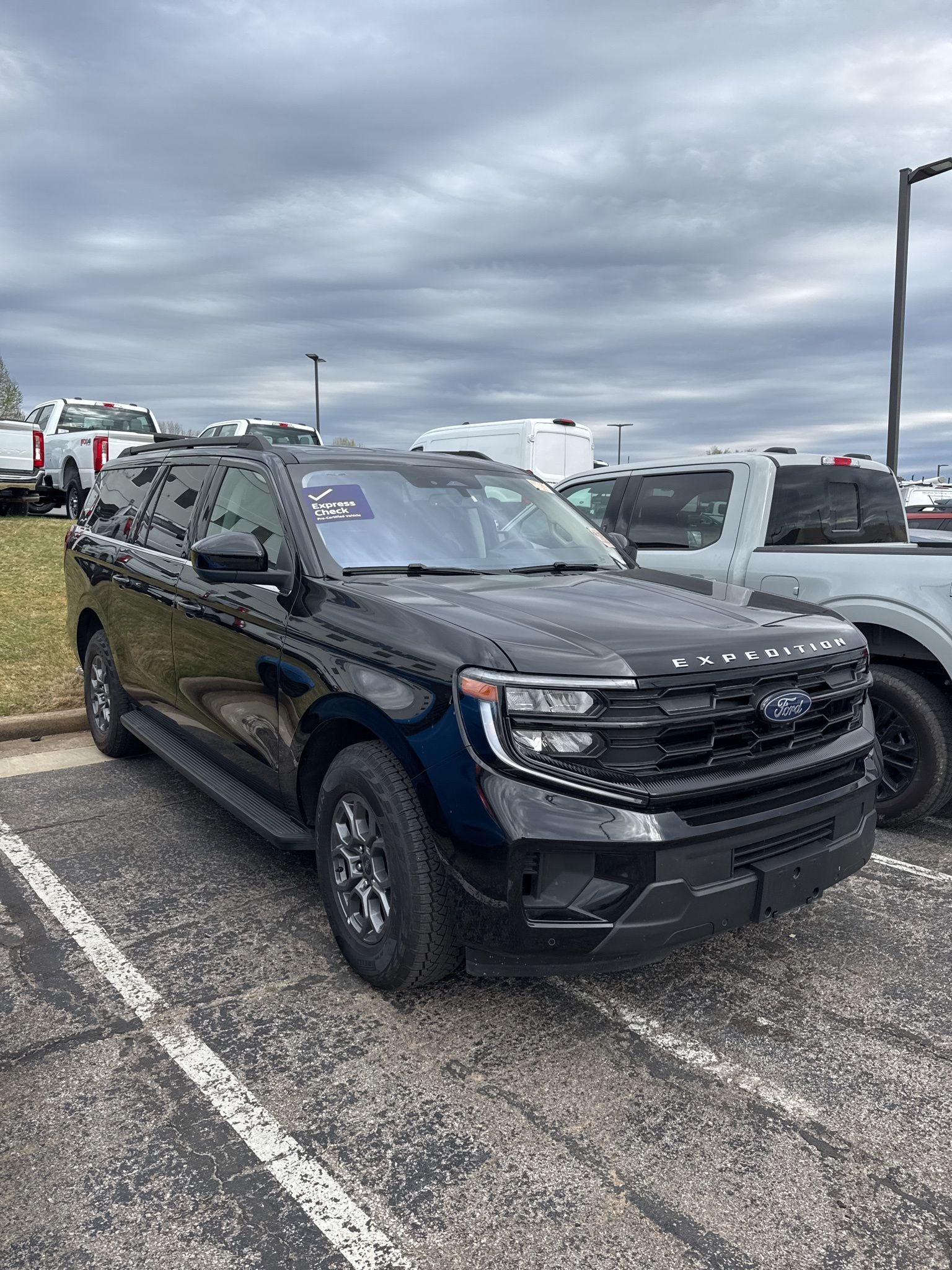 2025 Ford Expedition Max Active