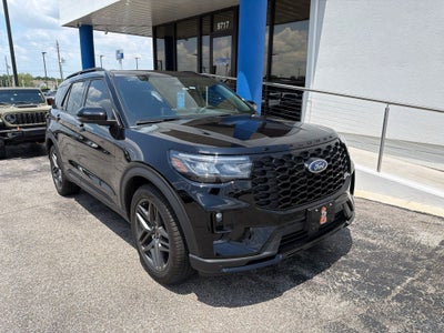 2025 Ford Explorer ST