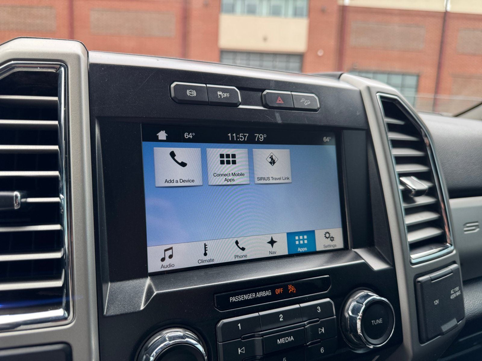2017 Ford F-350SD Lariat DRW