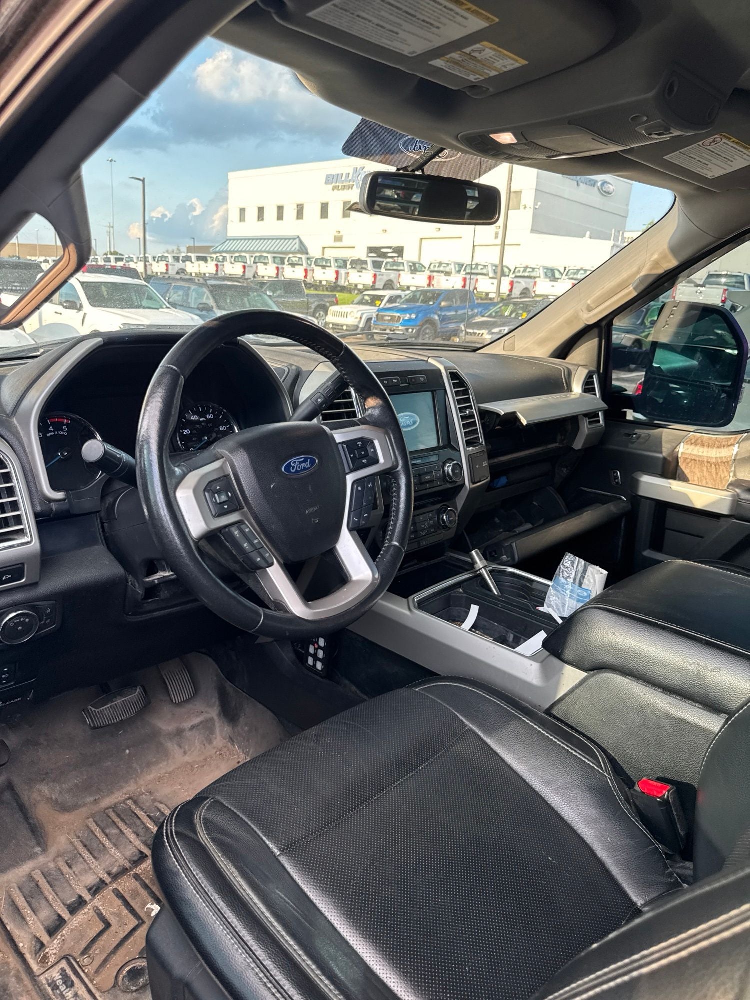 2017 Ford F-350SD Lariat DRW
