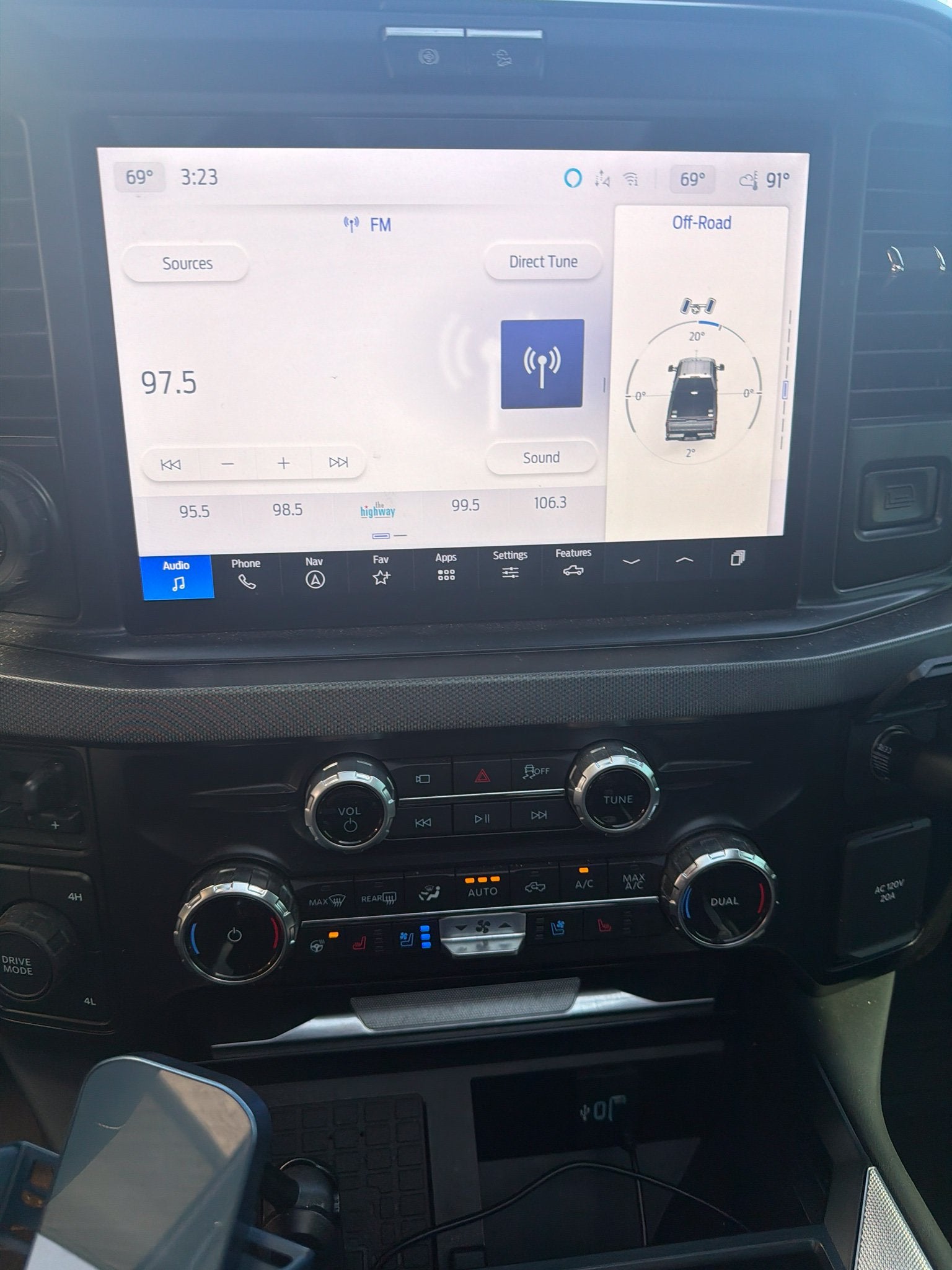2025 Ford F-450SD Platinum DRW
