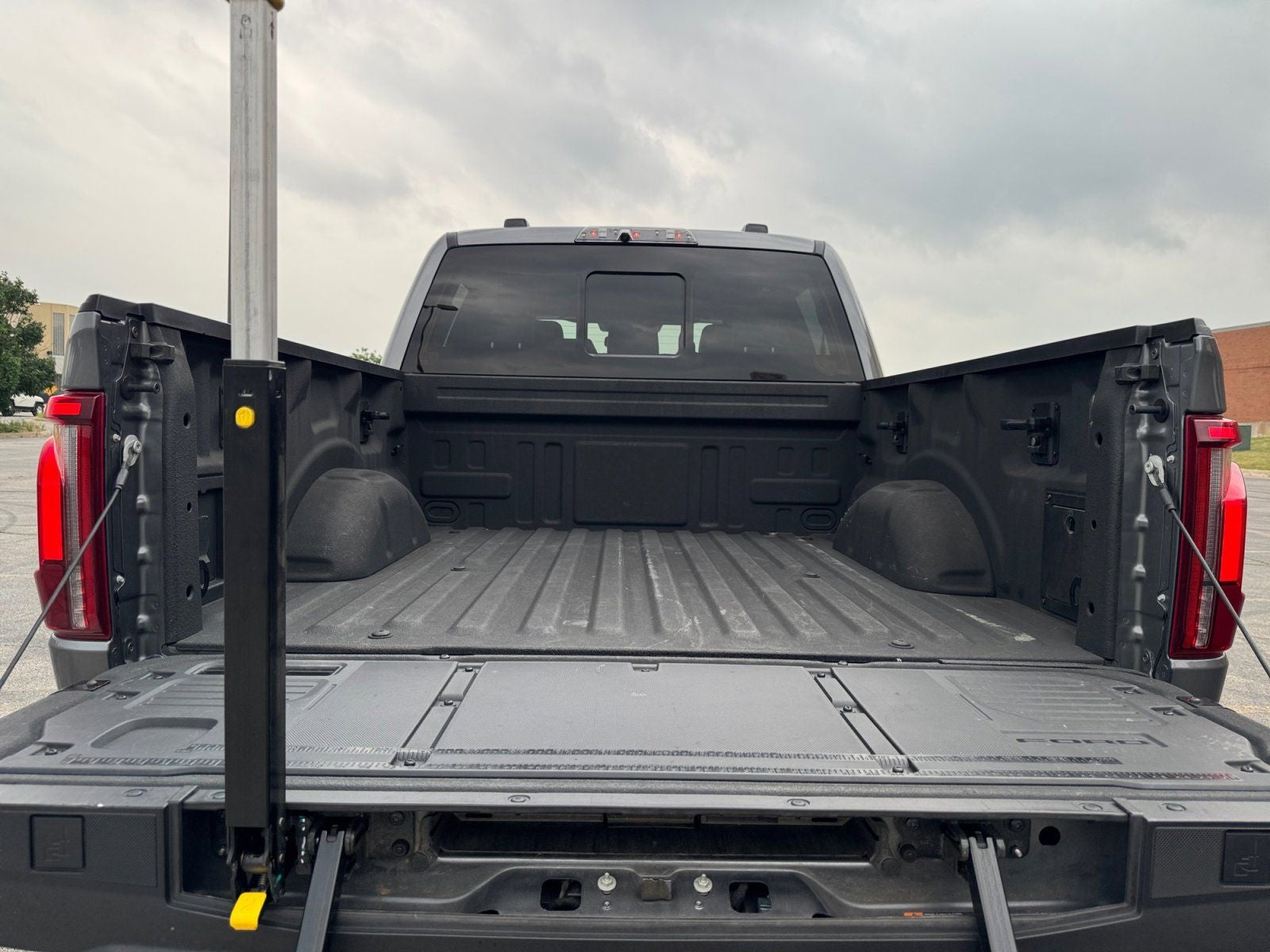 2024 Ford F-150 Raptor R