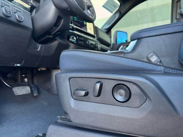 2025 Chevrolet Silverado 3500HD High Country