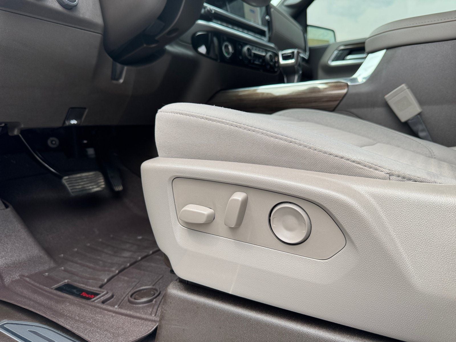 2023 Chevrolet Silverado 1500 LT LT1